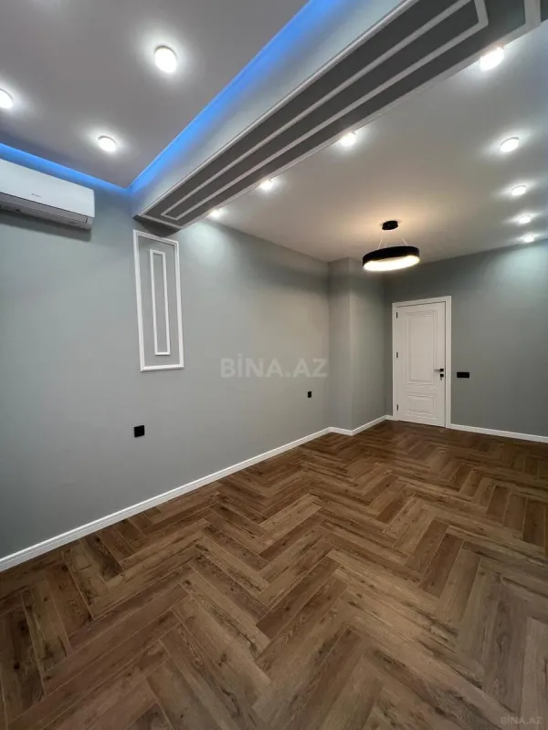 Satılır 3 otaqlı mənzil 105 m²