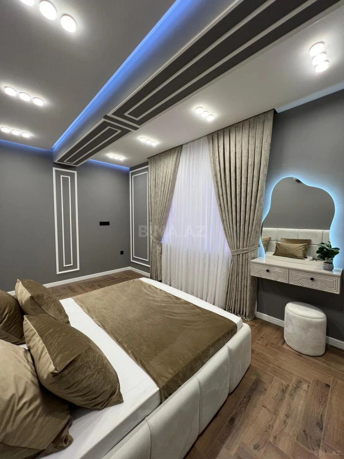 Satılır 3 otaqlı mənzil 105 m²
