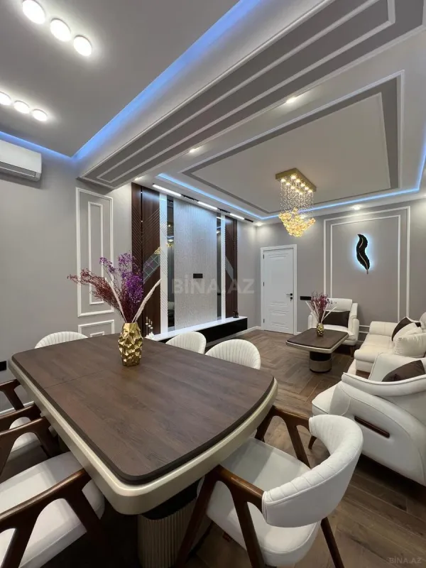Satılır 3 otaqlı mənzil 105 m²