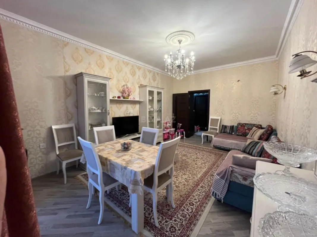 Satılır 2 otaqlı mənzil 58 m²