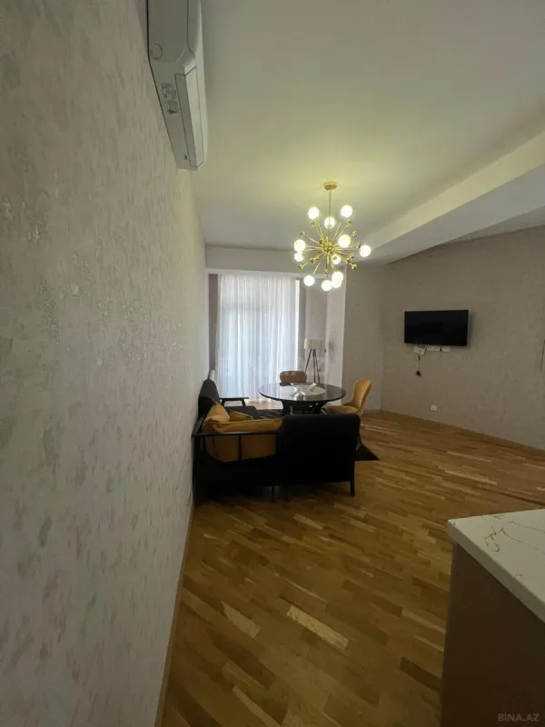 Kirayə verilir 2 otaqlı mənzil 70 m²
