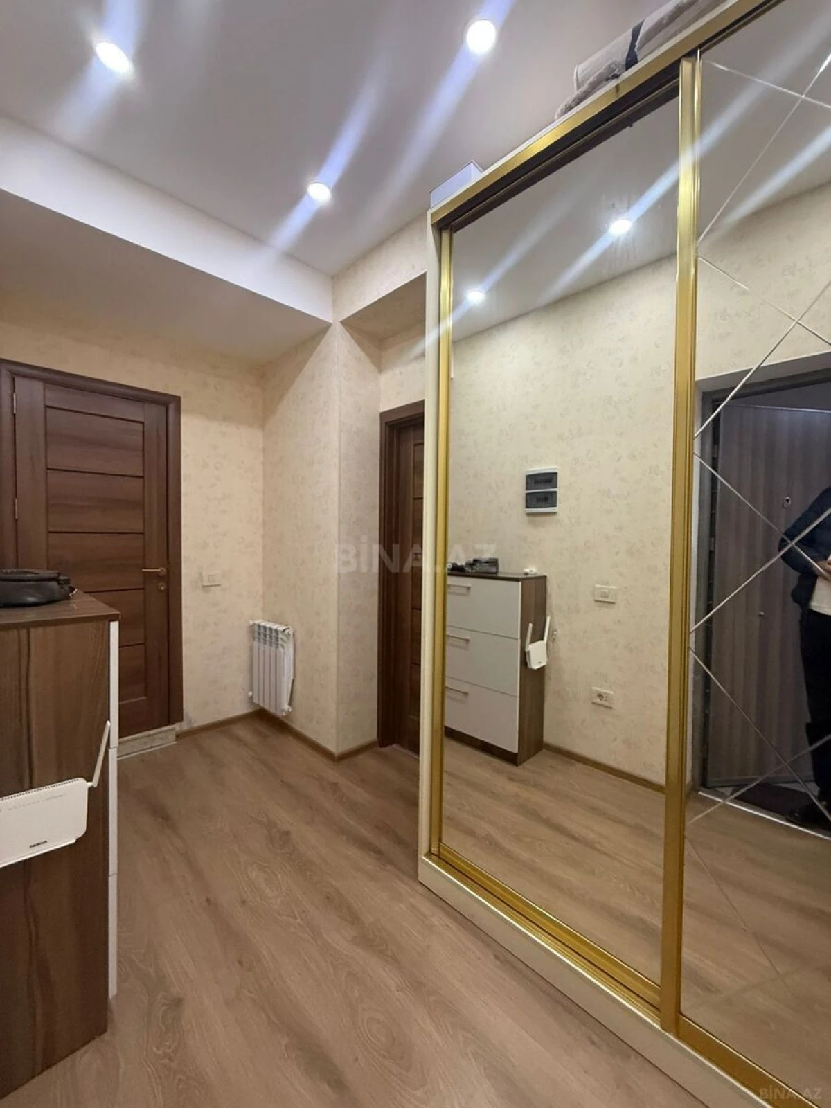 Satılır 2 otaqlı mənzil 53 m²