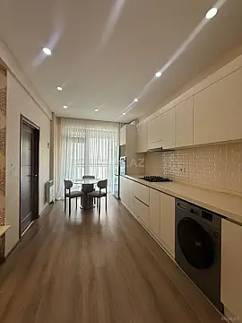 Satılır 2 otaqlı mənzil 53 m²