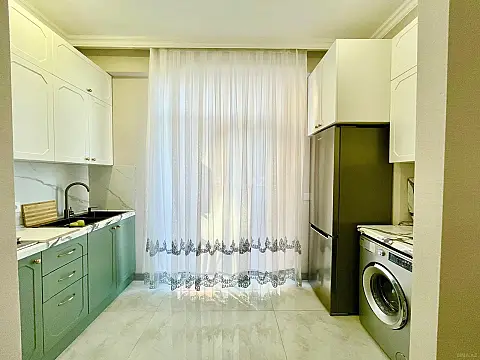Satılır 2 otaqlı mənzil 65 m²