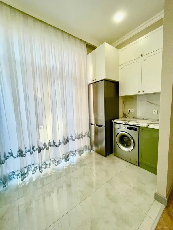 Satılır 2 otaqlı mənzil 65 m²