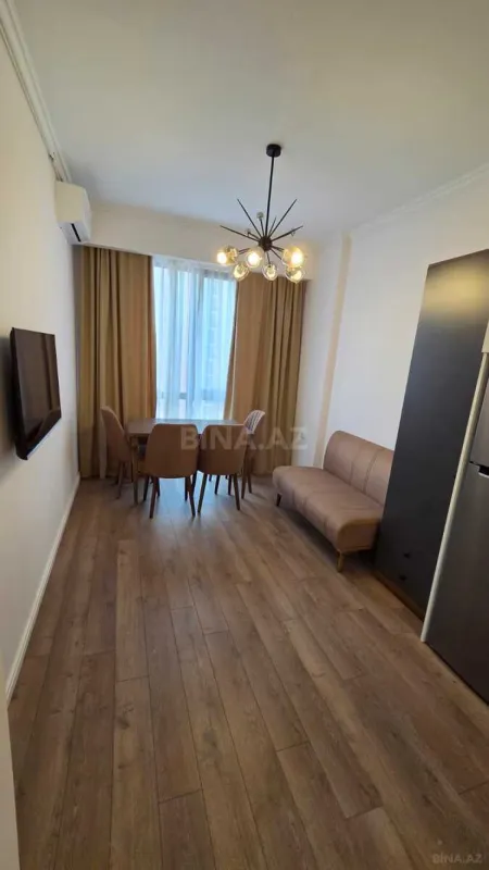 Kirayə verilir 2 otaqlı mənzil 45 m²