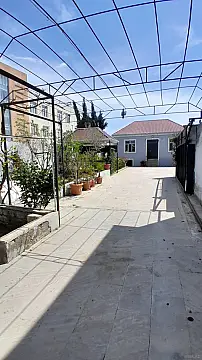 Satılır 4 otaqlı mənzil 100 m²