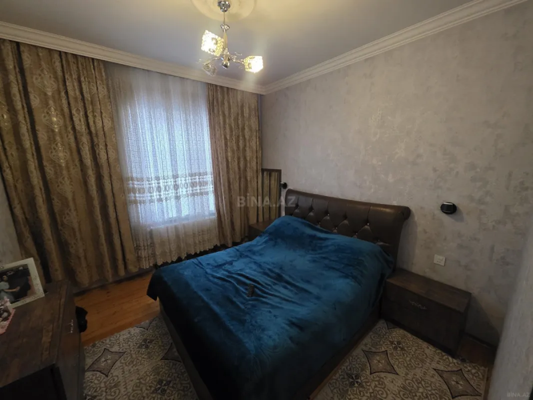 Satılır 4 otaqlı mənzil 100 m²