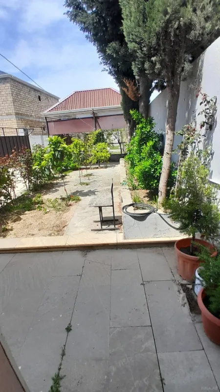 Satılır 4 otaqlı mənzil 100 m²