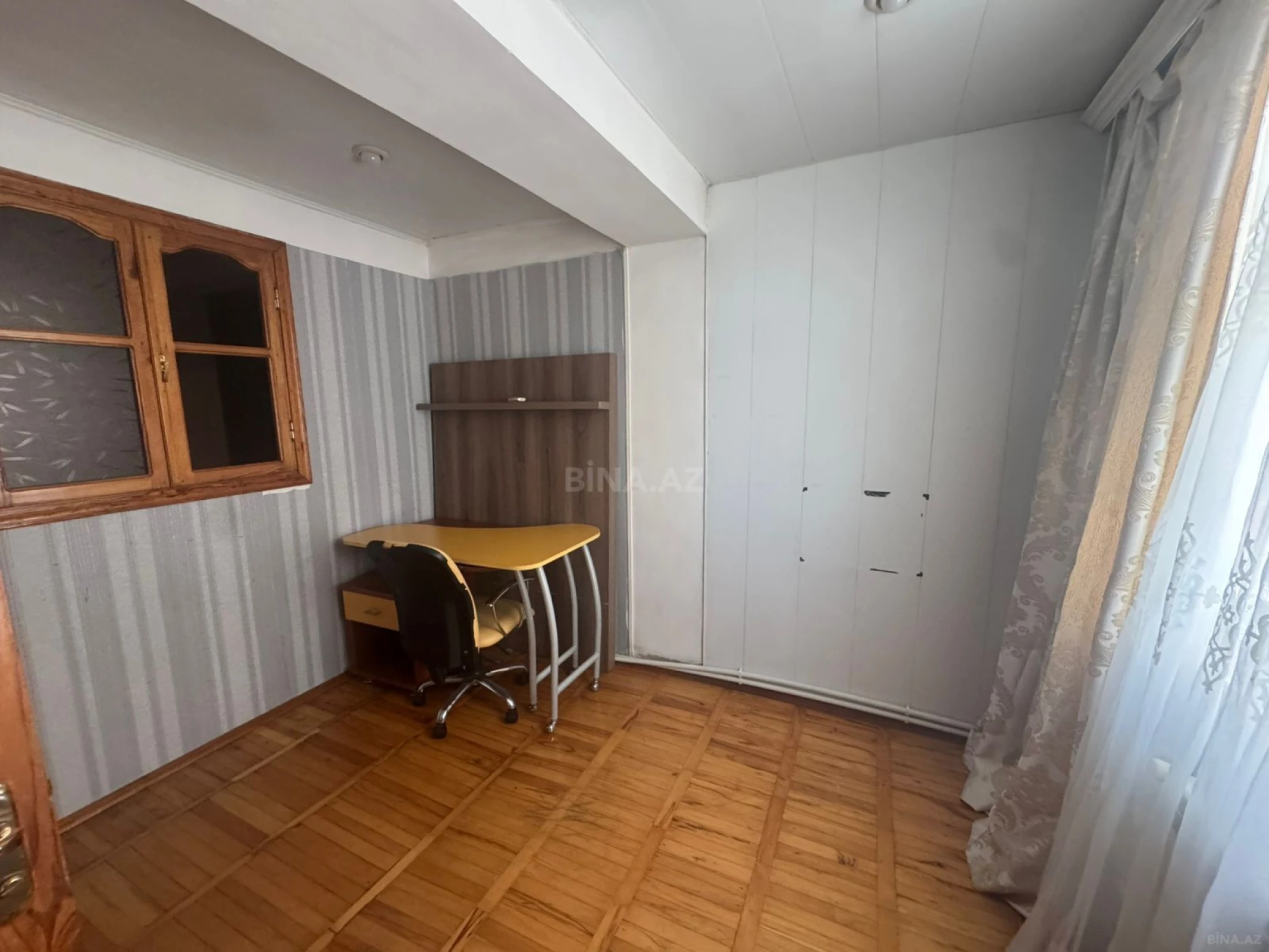 Satılır 4 otaqlı mənzil 100 m²