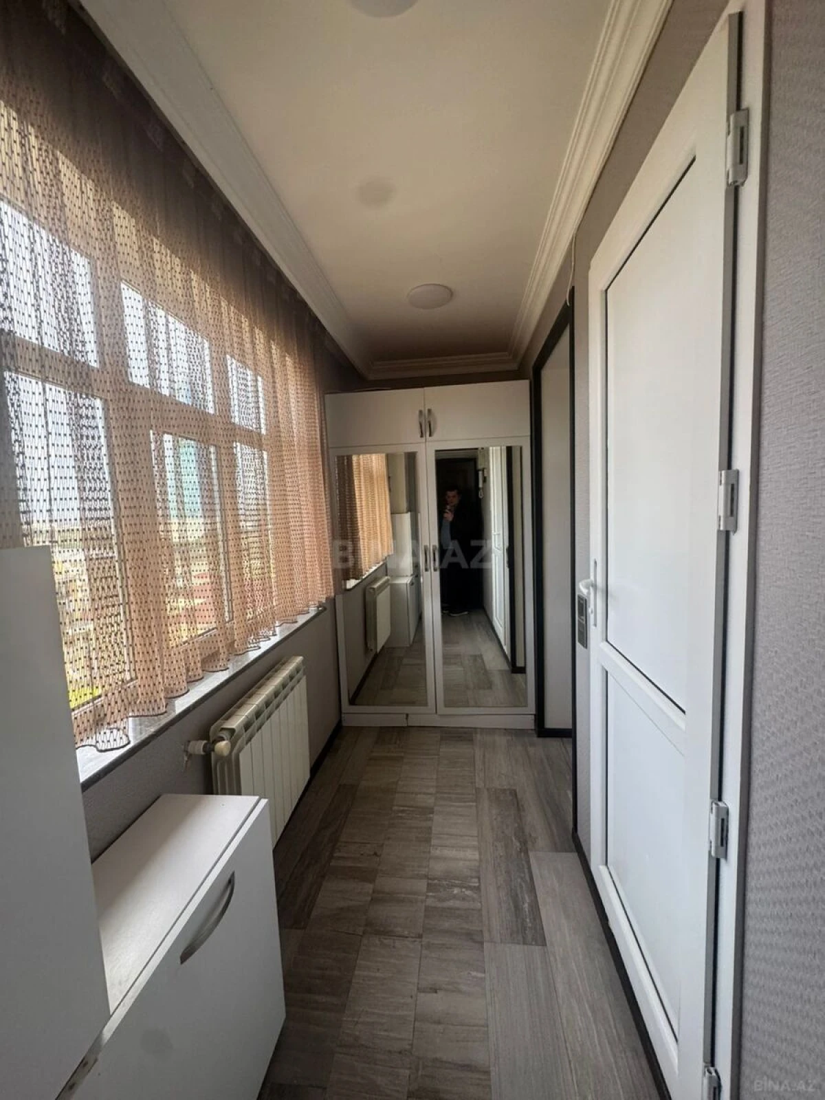 Satılır 4 otaqlı mənzil 100 m²