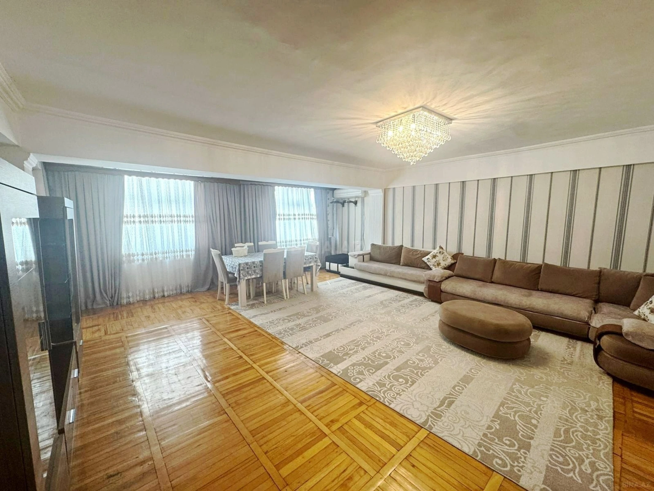 Satılır 4 otaqlı mənzil 100 m²