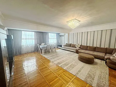 Satılır 4 otaqlı mənzil 100 m² — Bakı, Nərimanov 4 otaq 100.00 m²