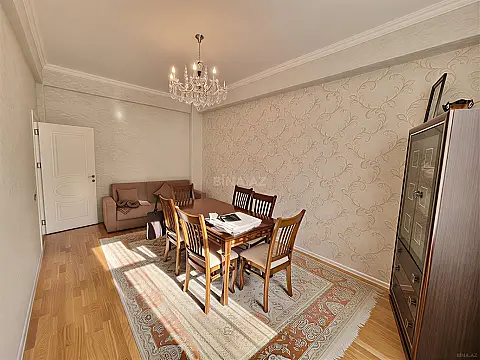 Kirayə verilir 2 otaqlı mənzil 66 m²