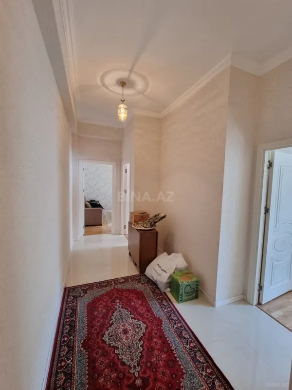 Kirayə verilir 2 otaqlı mənzil 66 m²
