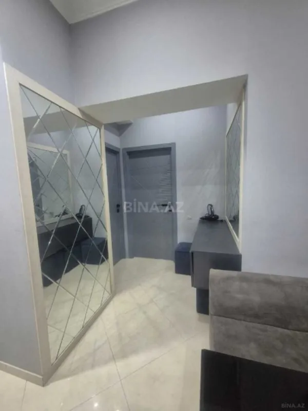 Satılır 2 otaqlı mənzil 68 m²