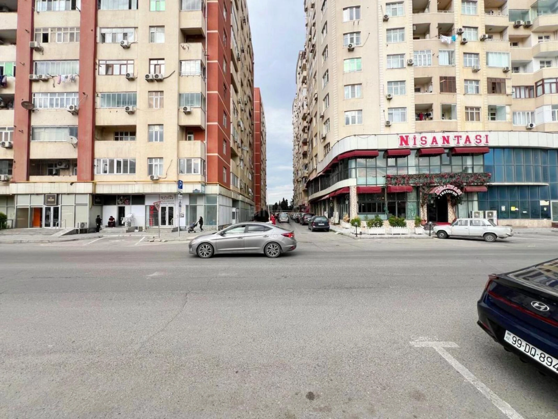 Kirayə verilir obyekt 210 m²