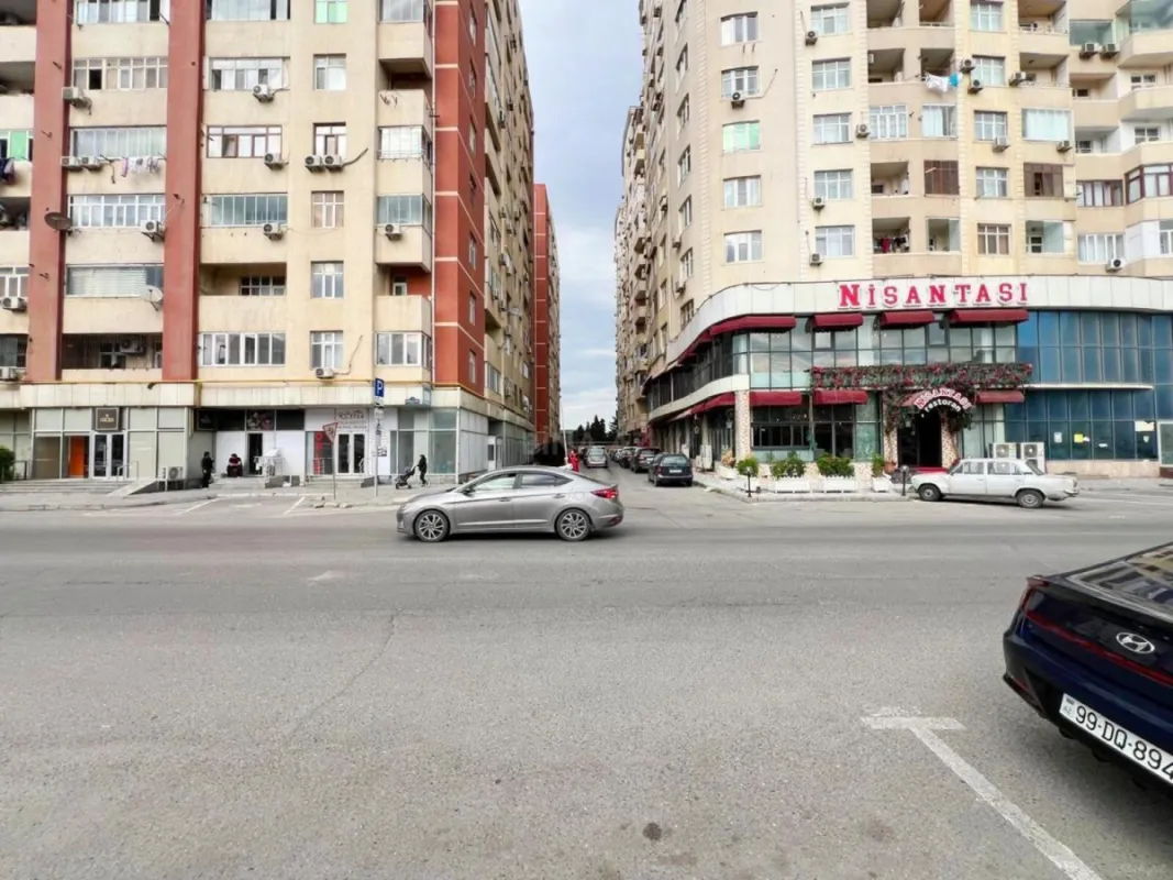 Kirayə verilir obyekt 210 m²