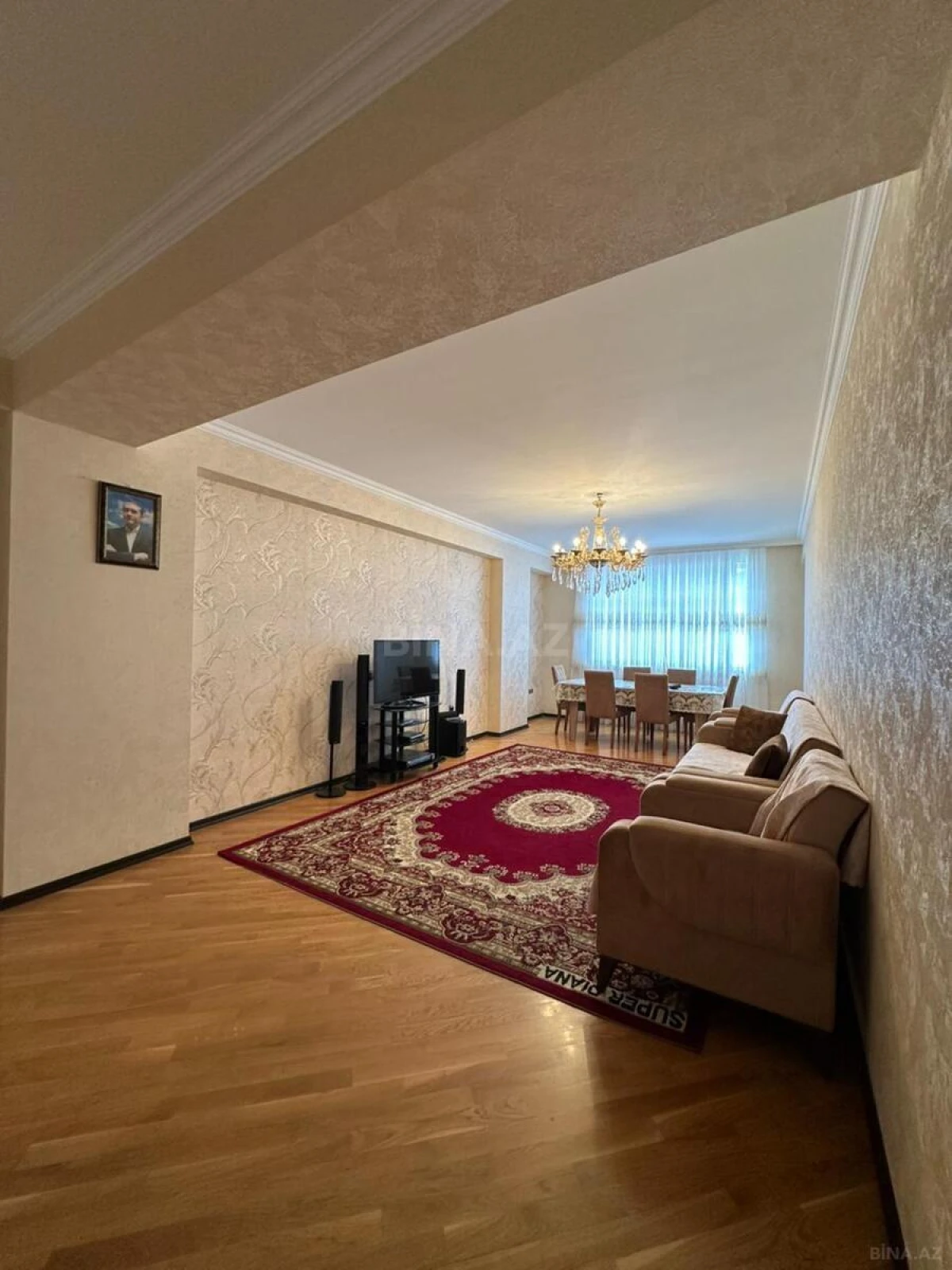 Satılır 3 otaqlı mənzil 125 m²