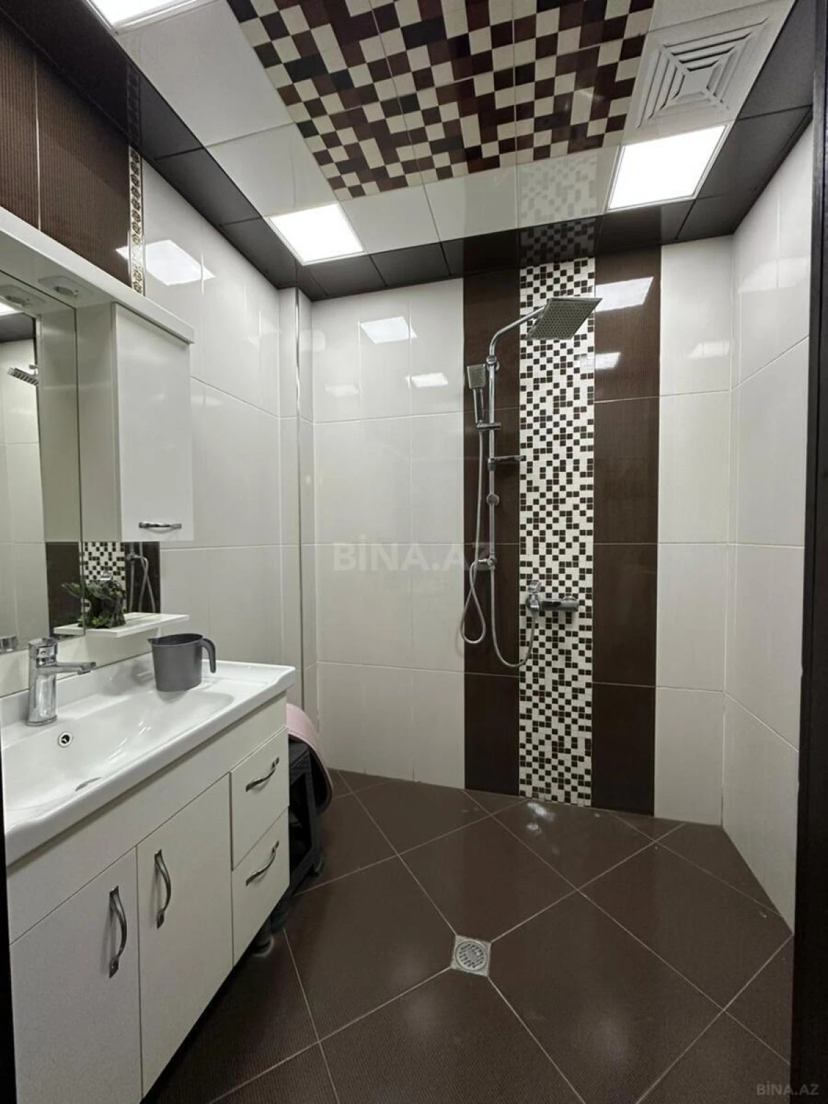Satılır 3 otaqlı mənzil 125 m²
