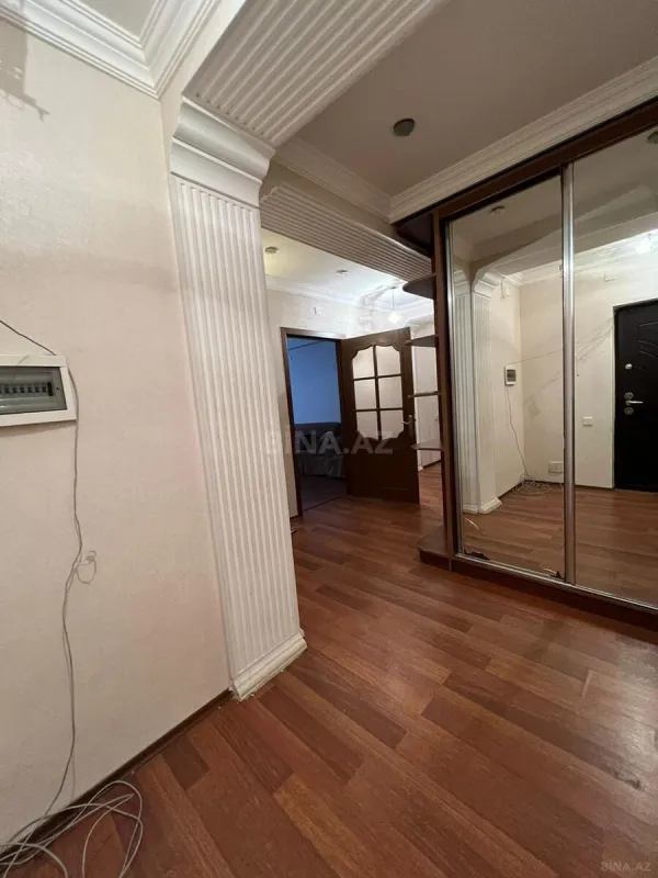 Kirayə verilir 3 otaqlı mənzil 120 m²