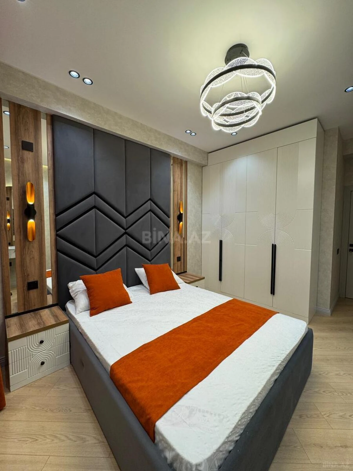 Satılır 2 otaqlı mənzil 55 m²