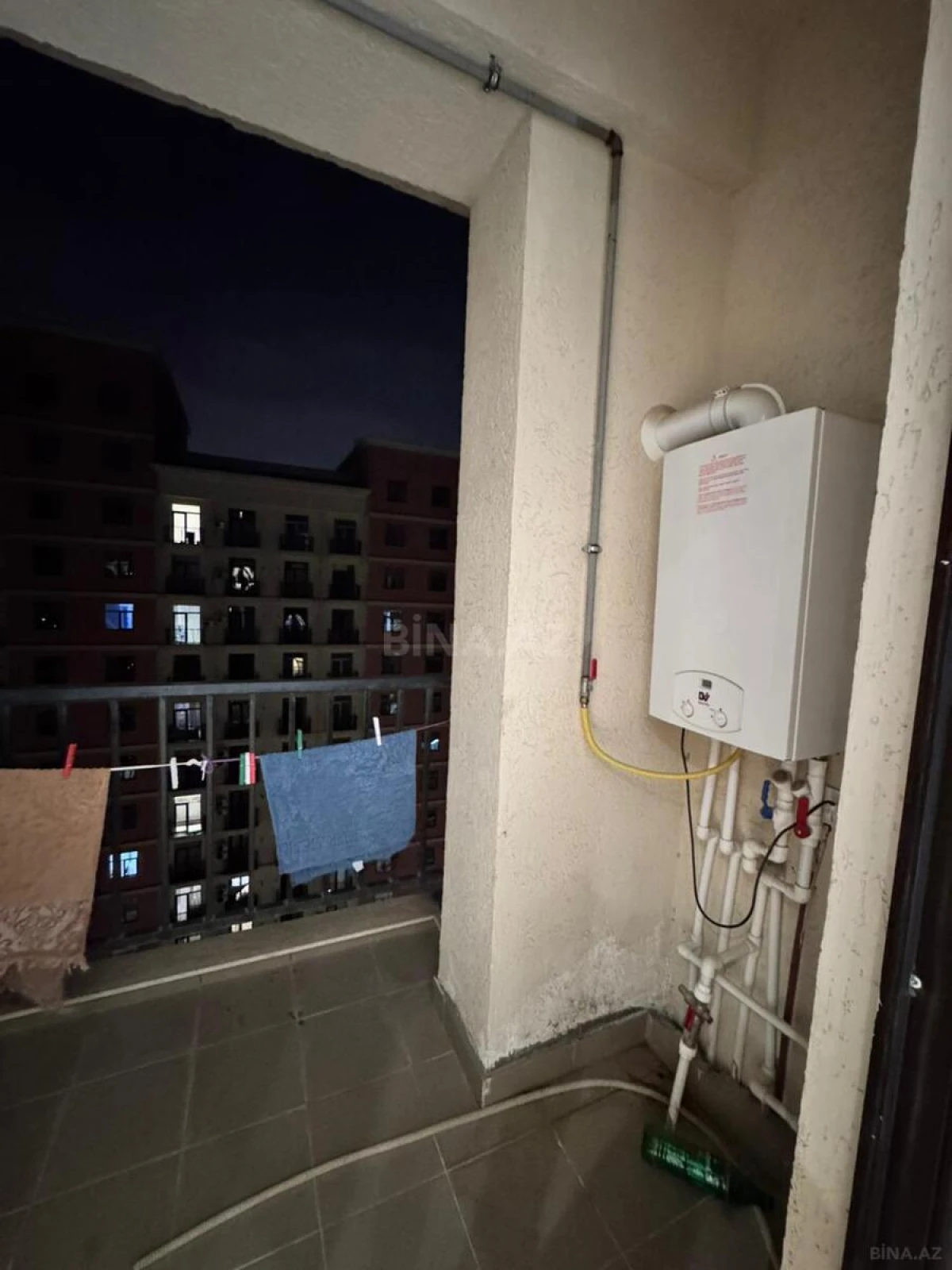 Satılır 2 otaqlı mənzil 68 m²