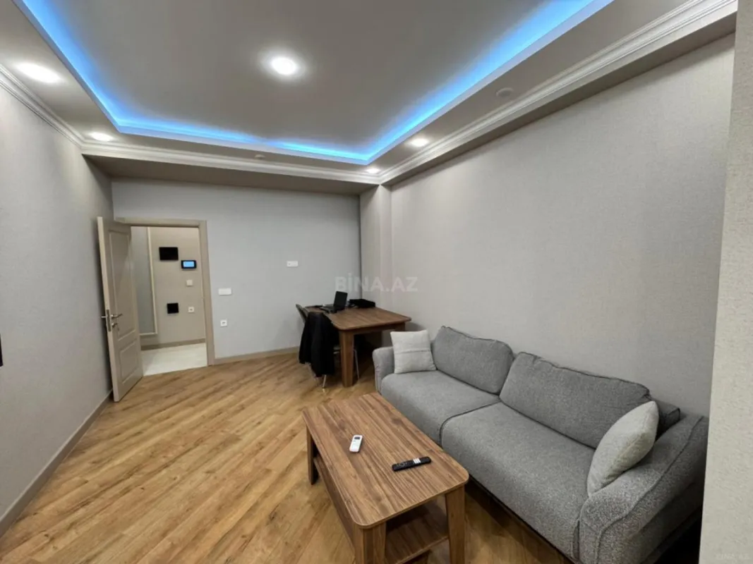 Satılır 2 otaqlı mənzil 68 m²