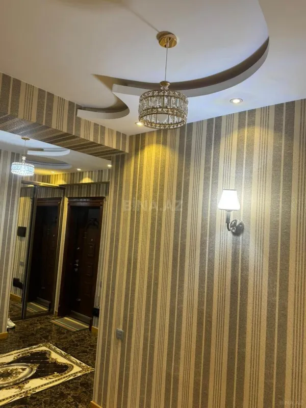 Satılır 3 otaqlı mənzil 140 m²