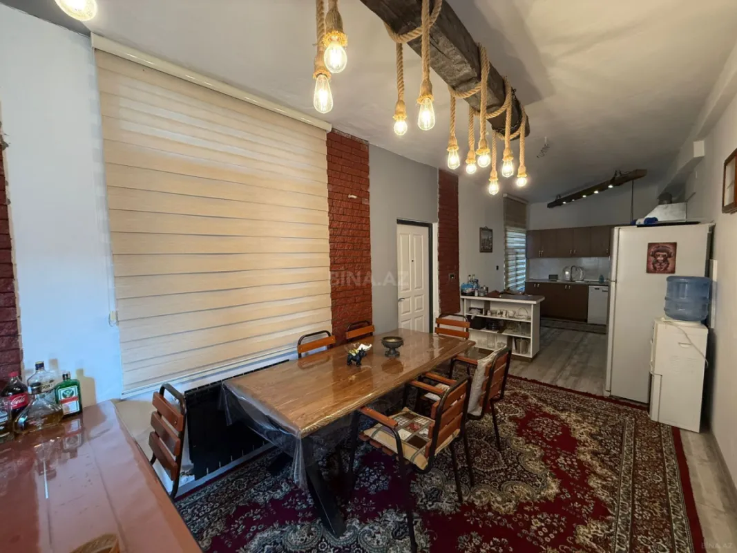 Satılır 6 otaqlı həyət evi 210 m²