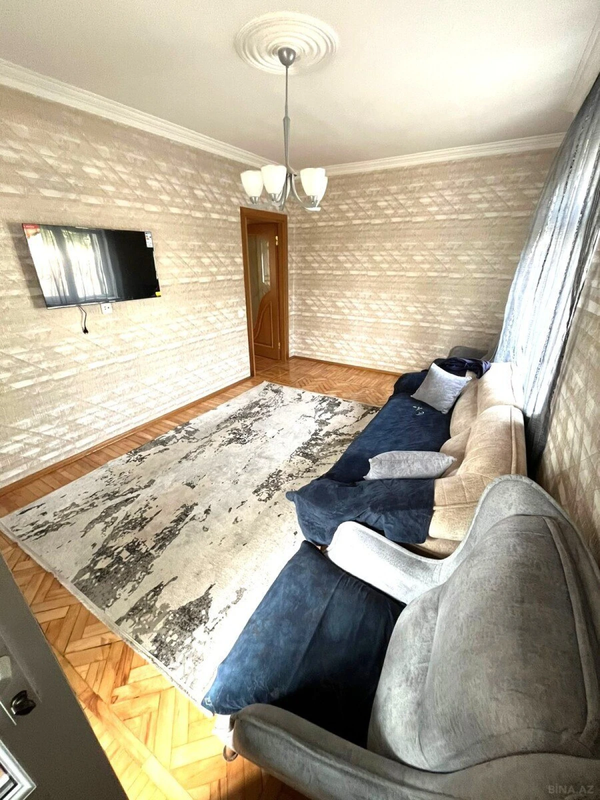 Kirayə verilir 2 otaqlı mənzil 60 m²