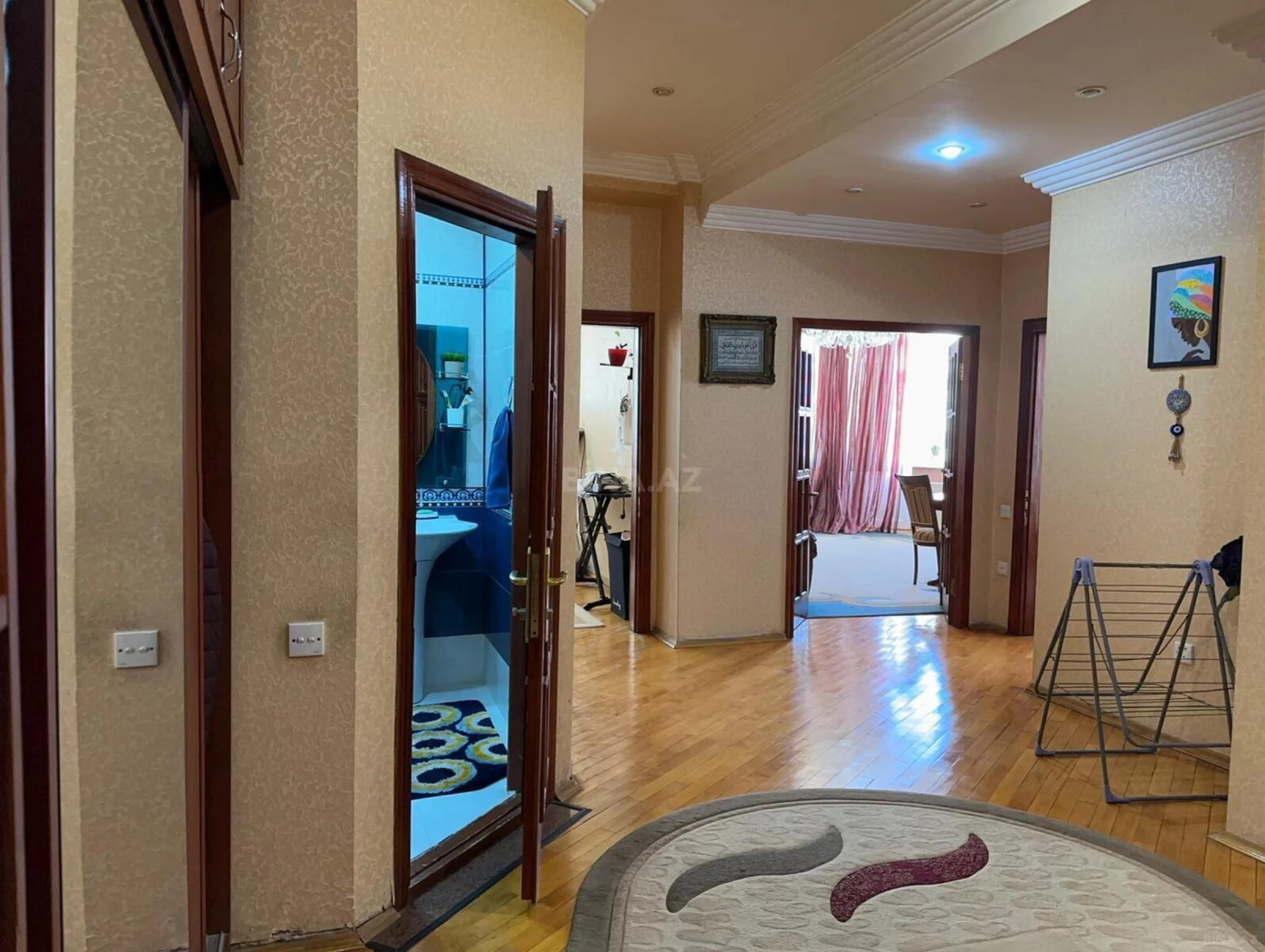 Satılır 4 otaqlı mənzil 160 m²