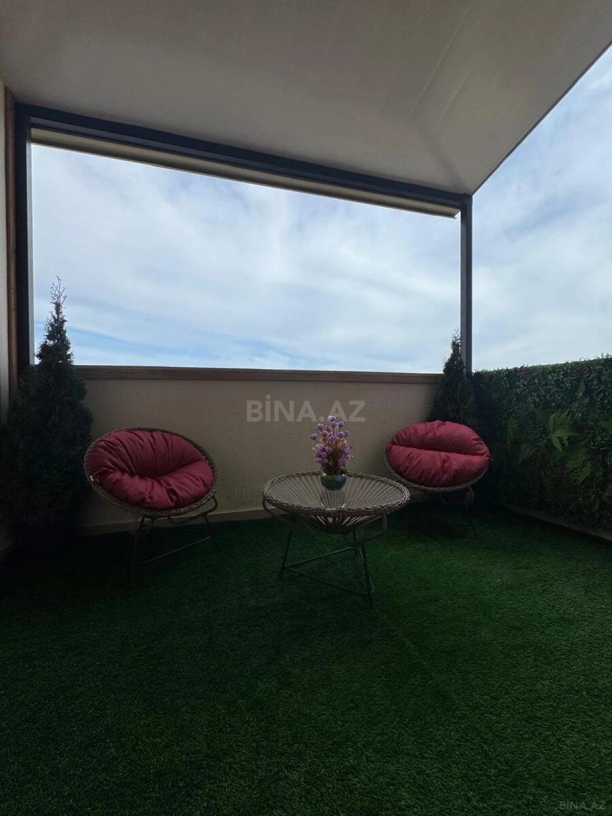 Satılır 3 otaqlı mənzil 106 m²