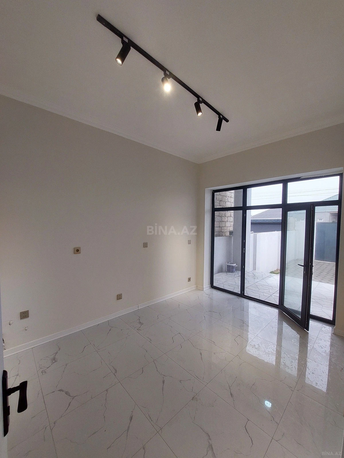 Satılır 3 otaqlı həyət evi 85 m²