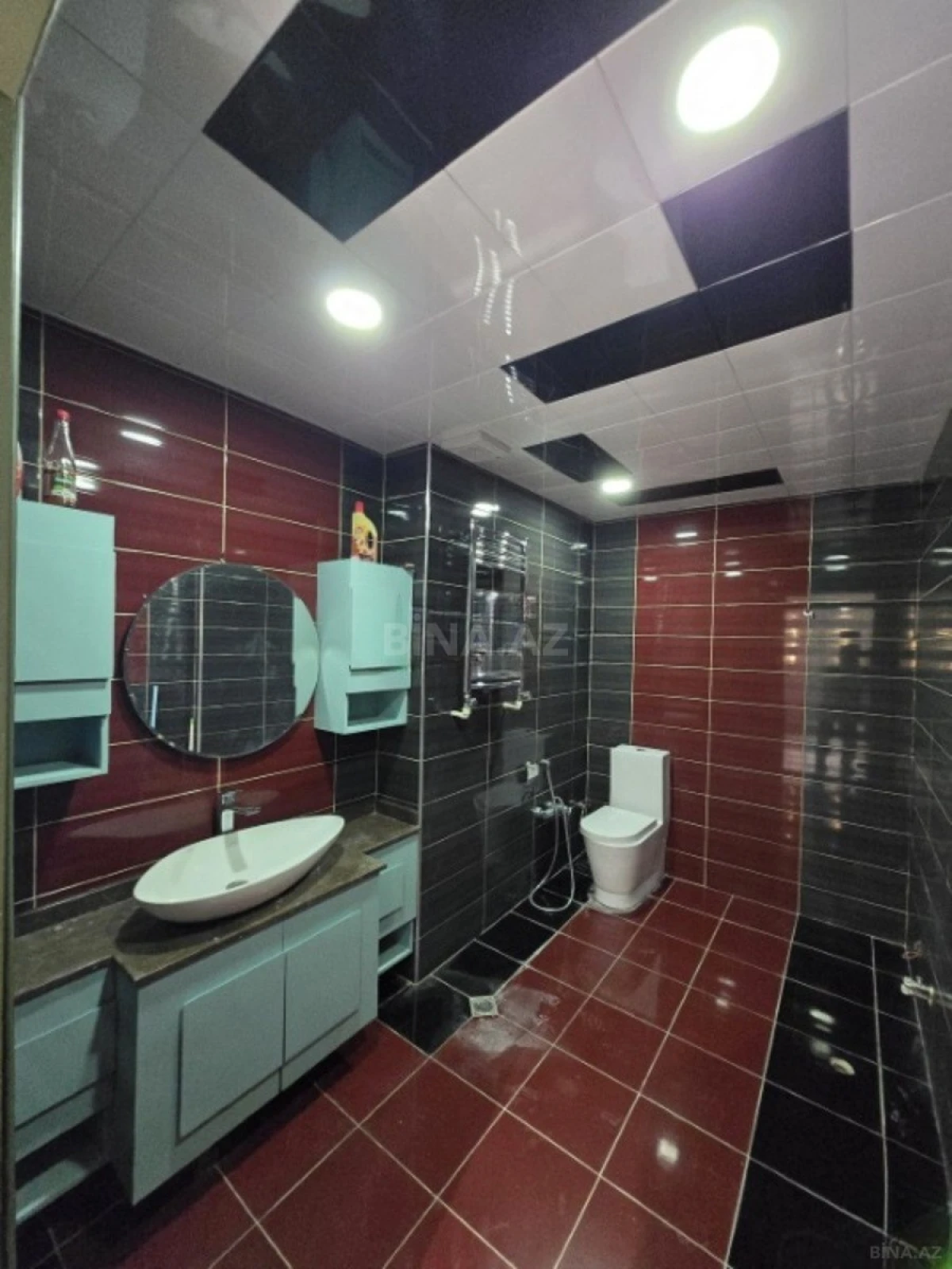 Satılır 3 otaqlı mənzil 135 m²