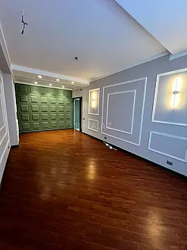 Satılır 3 otaqlı mənzil 135 m²