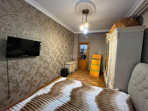 Satılır 3 otaqlı mənzil 60 m²