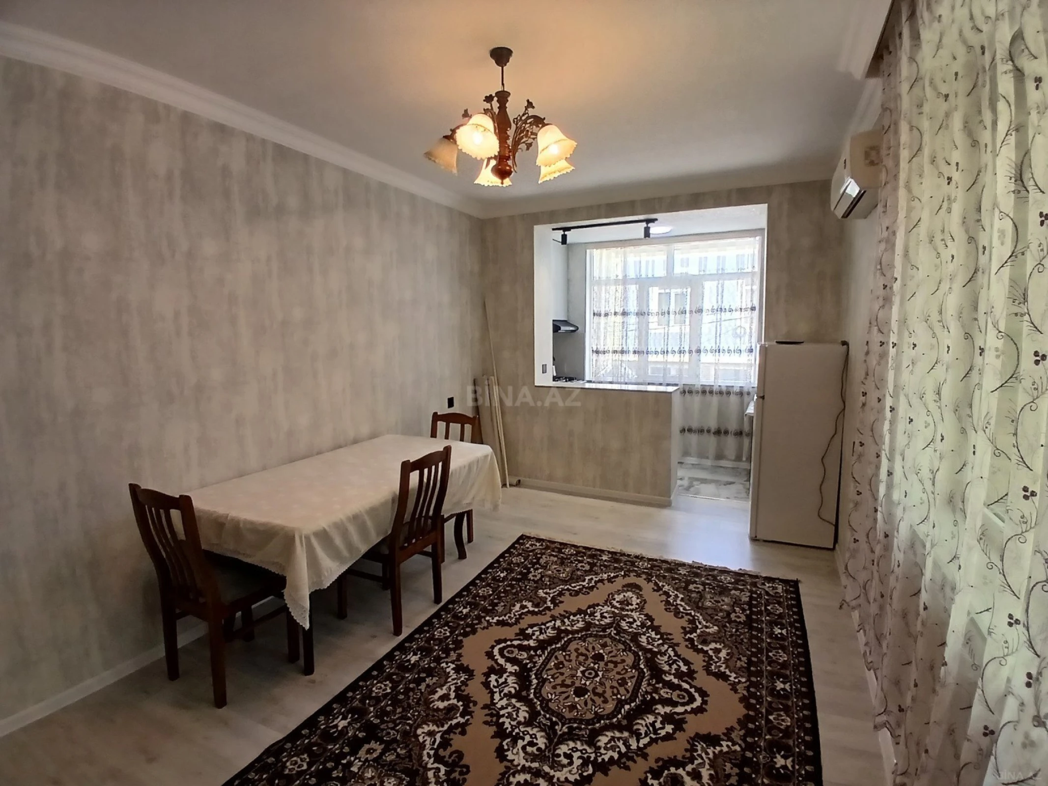 Kirayə verilir 2 otaqlı mənzil 50 m²