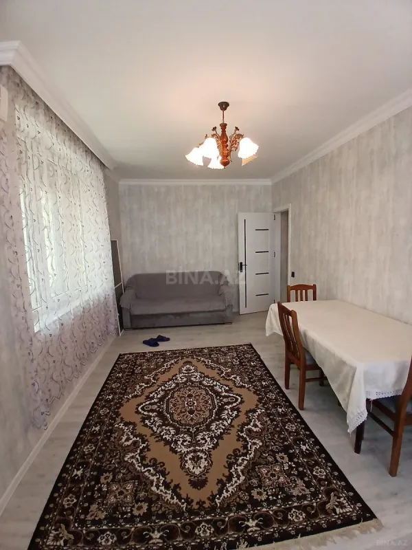 Kirayə verilir 2 otaqlı mənzil 50 m²