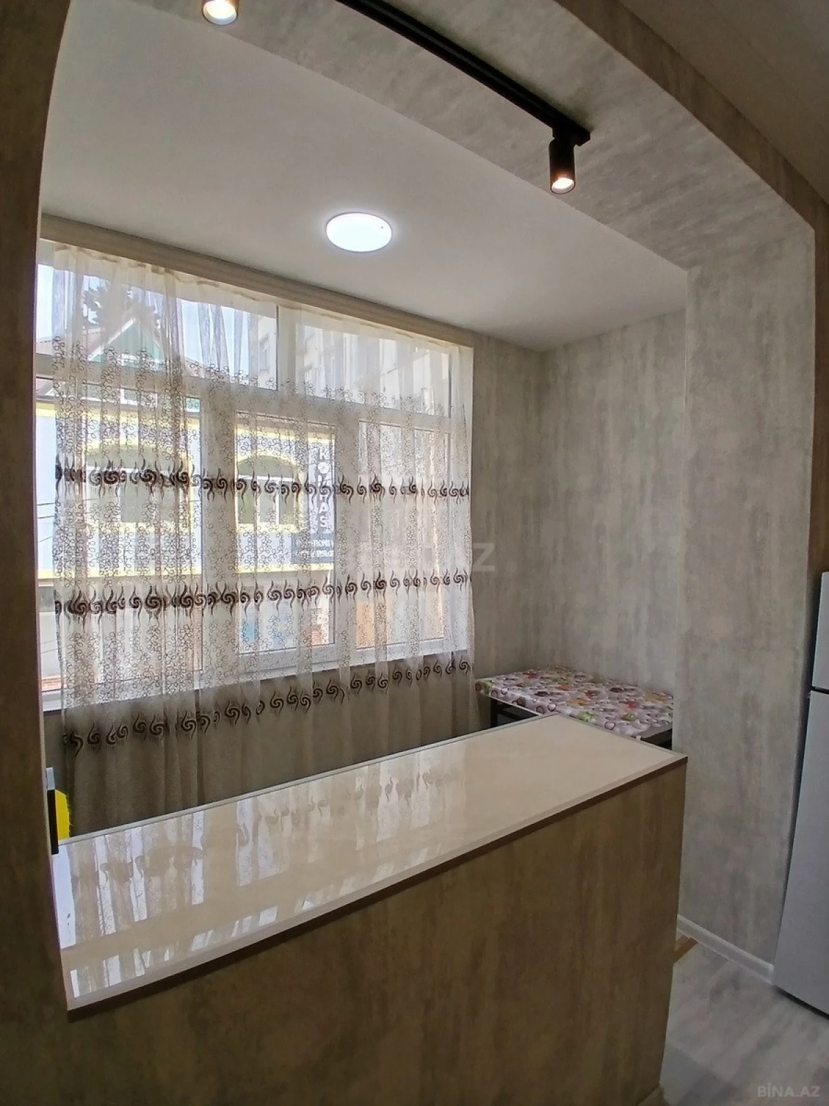 Kirayə verilir 2 otaqlı mənzil 50 m²