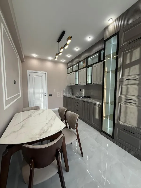 Satılır 3 otaqlı mənzil 105 m²