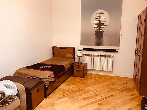 Kirayə verilir 4 otaqlı həyət evi 210 m²