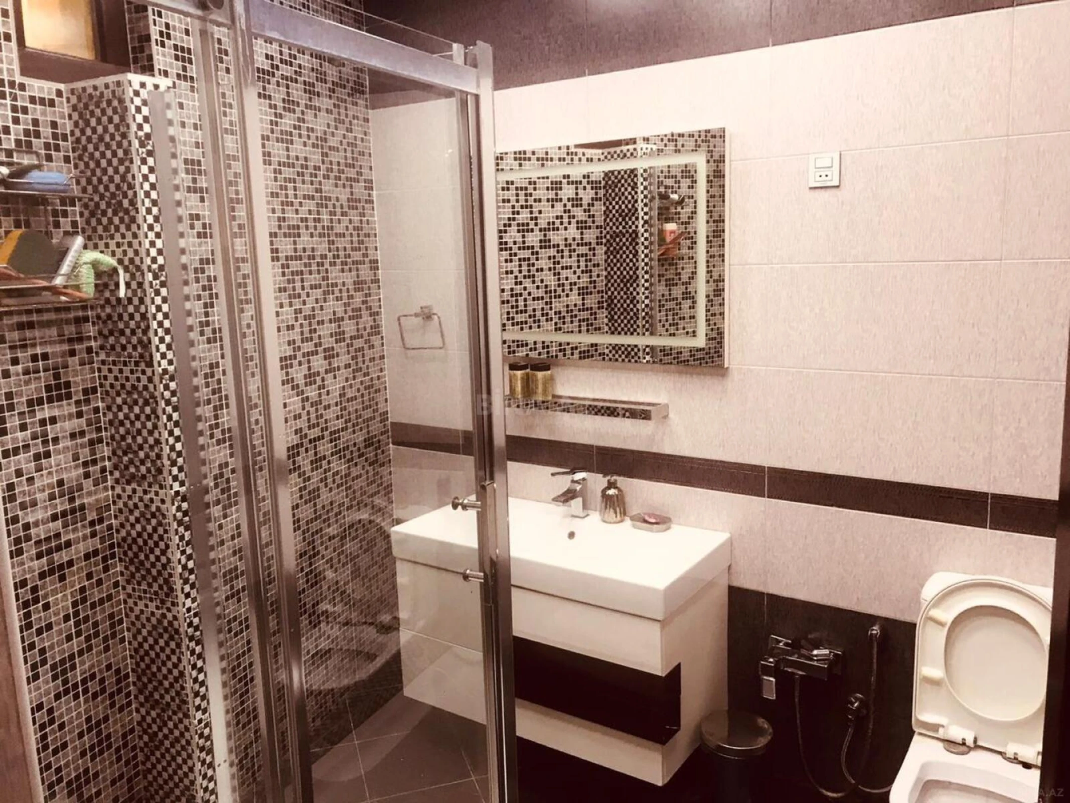 Kirayə verilir 4 otaqlı həyət evi 210 m²