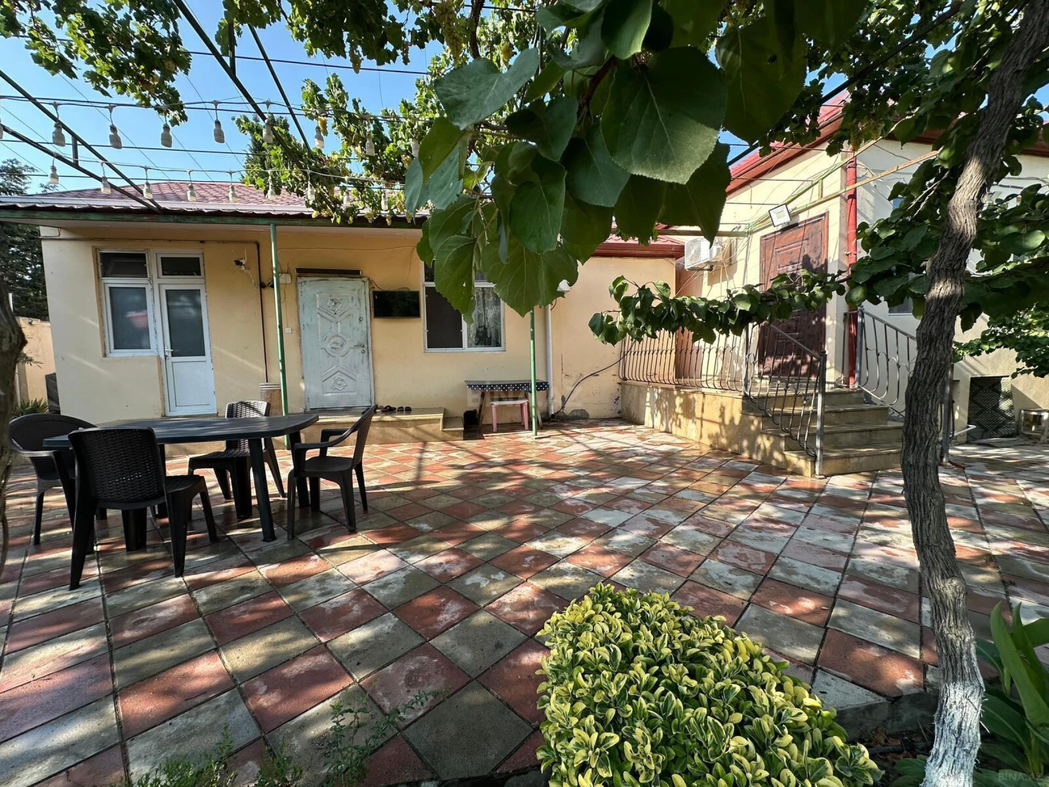 Satılır 5 otaqlı həyət evi 120 m²