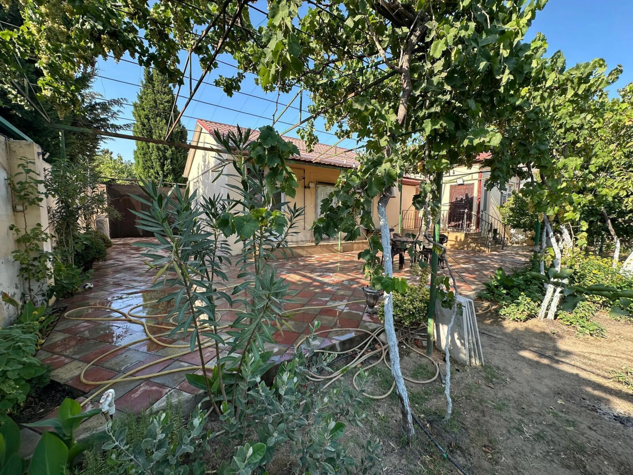 Satılır 5 otaqlı həyət evi 120 m²