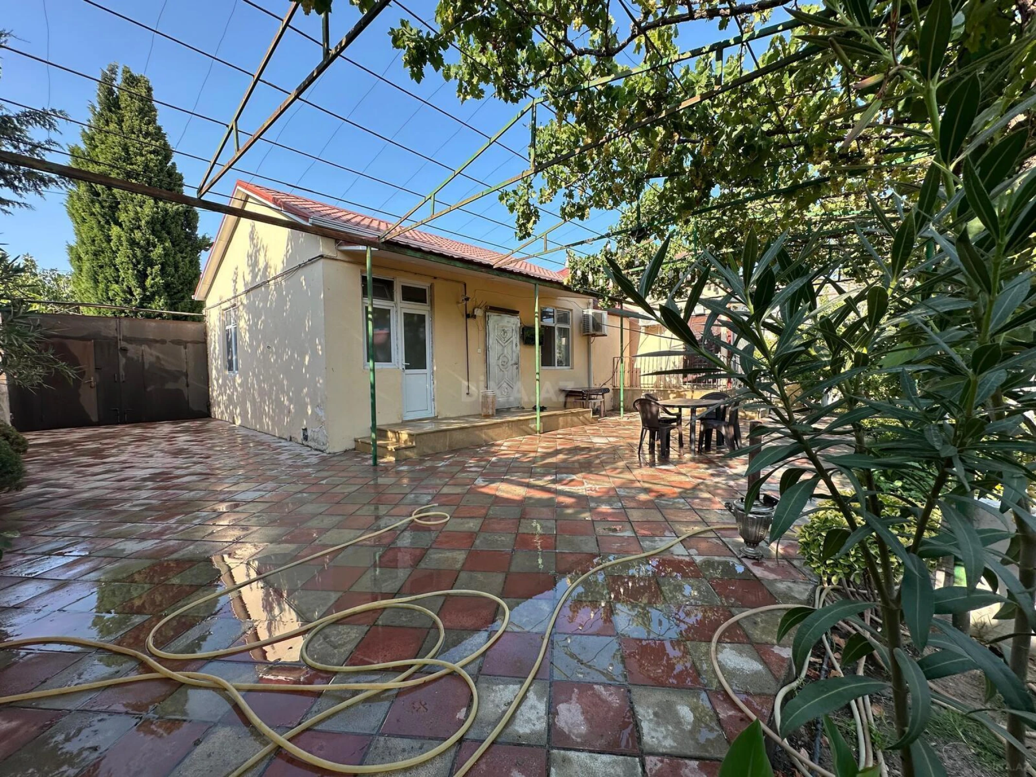 Satılır 5 otaqlı həyət evi 120 m²