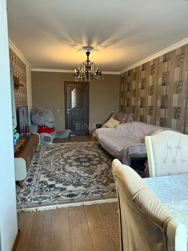 Satılır 3 otaqlı mənzil 63 m²