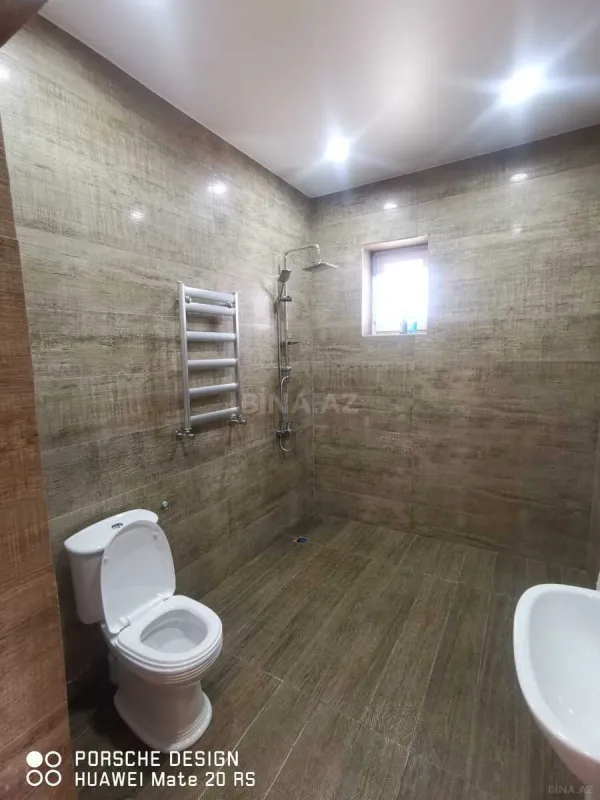 Satılır 6 otaqlı həyət evi 300 m²