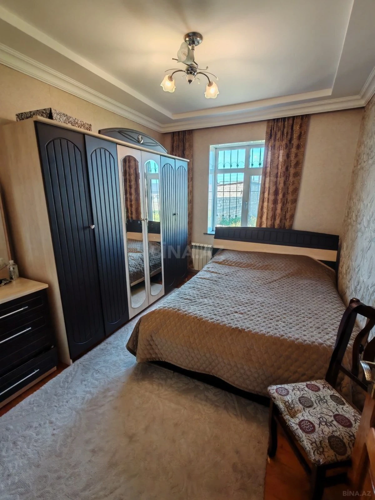 Satılır 4 otaqlı həyət evi 135 m²