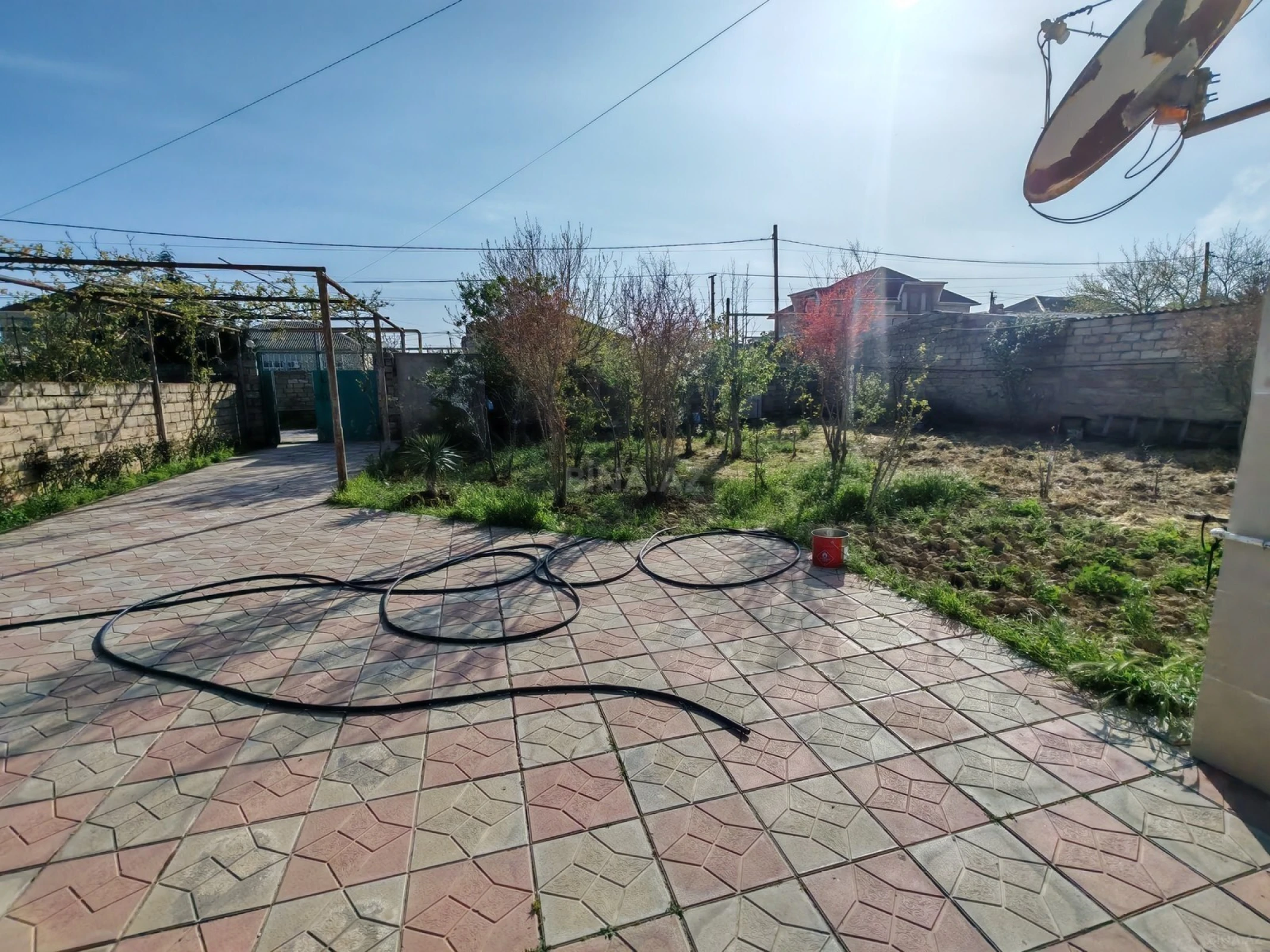 Satılır 4 otaqlı həyət evi 135 m²